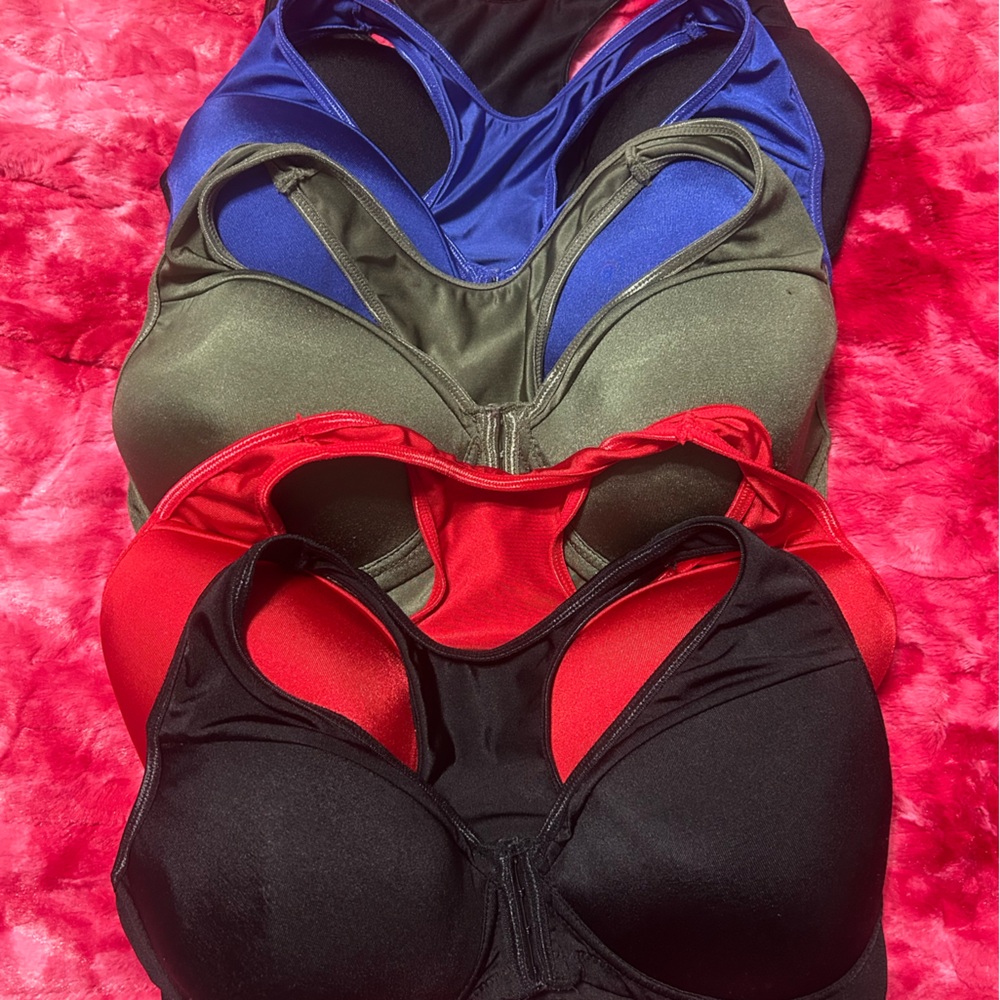 💥Lot of 5 Angelina Sport Bras Sz 38D - $16